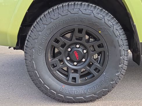 Certified 2023 Toyota 4Runner TRD Off-Road Premium w/ Moonroof Package AWD/4WD image 12