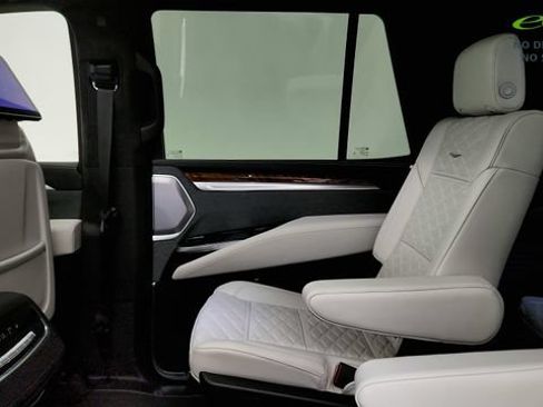 Used 2026 Cadillac Escalade Platinum Sport w/ LPO, ONYX Package AWD/4WD image 46