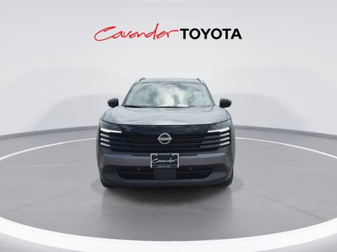 Used 2026 Nissan Kicks SV w/ SV Premium Package AWD/4WD image 3