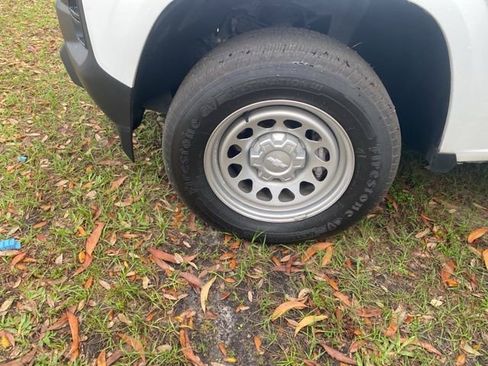 Used 2023 Chevrolet Colorado W/T image 5