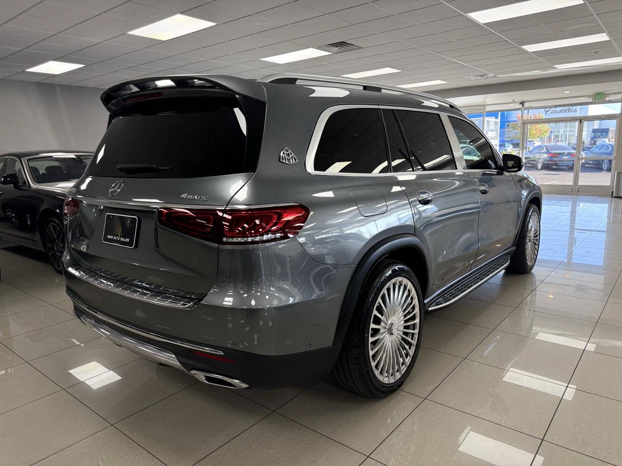 Used 2020 Mercedes-Benz GLS 450 4MATIC image 2