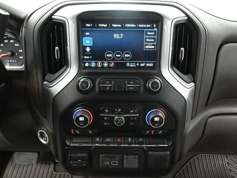 Used 2021 Chevrolet Silverado 1500 LT w/ Convenience Package II image 37