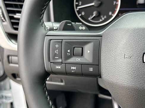 New 2026 Nissan Rogue SV FWD image 27