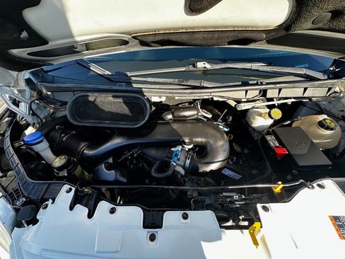 Used 2015 Ford Transit 350 XLT image 20