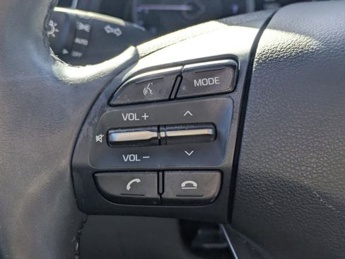 Used 2020 Hyundai Elantra Limited w/ Ultimate Package 03 image 27