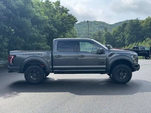 Used 2019 Ford F150 Raptor w/ Equipment Group 802A Luxury AWD/4WD image 9
