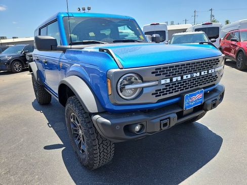 New 2026 Ford Bronco Badlands AWD/4WD image 2