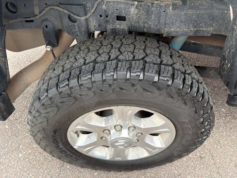 Used 2024 RAM 2500 Big Horn w/ Off Road Package AWD/4WD image 19