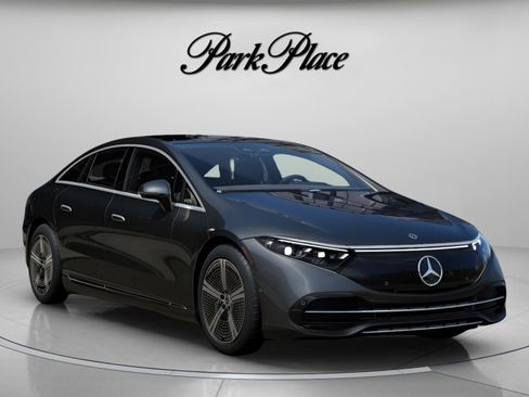 Used 2023 Mercedes-Benz EQS 450+ Sedan image 33