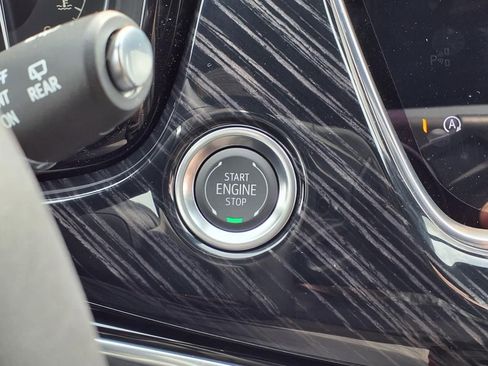 New 2025 Cadillac XT6 Premium Luxury w/ Technology Package image 20