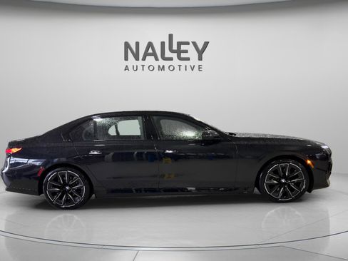 Used 2026 BMW 750e xDrive w/ Executive Package image 5