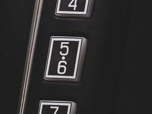 Used 2021 Ford F150 XLT w/ Equipment Group 302A High image 11