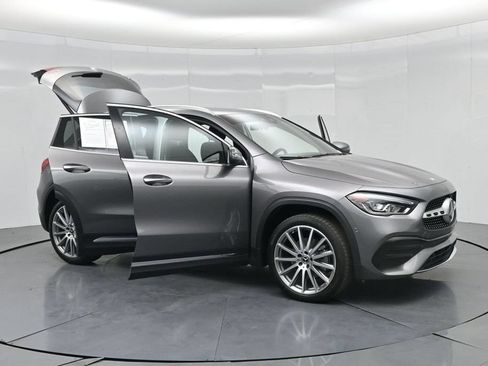 Used 2022 Mercedes-Benz GLA 250 4MATIC image 39