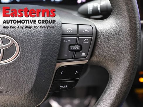 Used 2025 Toyota Camry LE FWD image 15