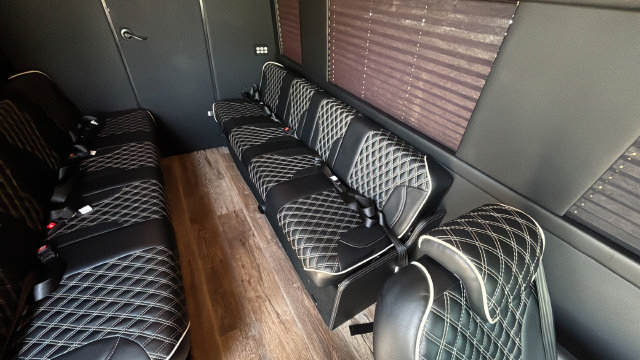 Used 2021 Mercedes-Benz Sprinter 2500 image 40