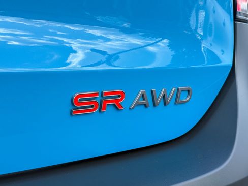 Used 2025 Nissan Kicks SR w/ SR Premium Package AWD/4WD image 11