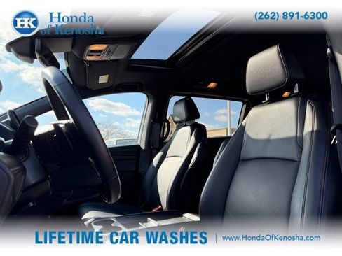 Certified 2024 Honda Odyssey Sport image 22