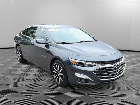 Used 2021 Chevrolet Malibu LT FWD image 9