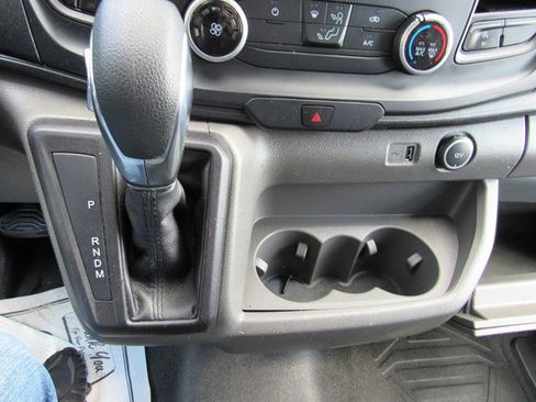 Used 2020 Ford Transit 150 Low Roof RWD image 33