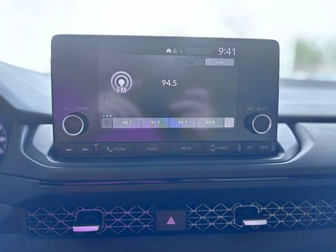 Certified 2023 Honda Accord EX image 23