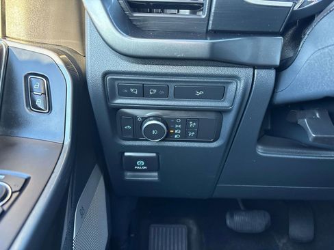 Used 2022 Ford F150 XLT w/ Equipment Group 302A High image 17