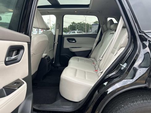 Certified 2023 Nissan Rogue SL AWD/4WD image 16