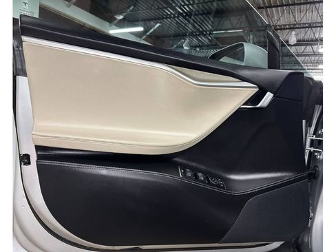 Used 2018 Tesla Model S 100D AWD/4WD image 18