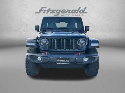 Used 2024 Jeep Wrangler Rubicon image 3