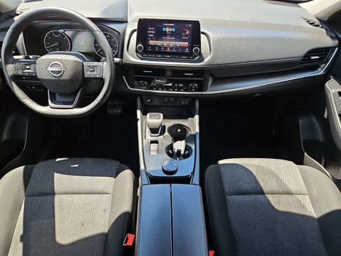 Used 2025 Nissan Rogue SV AWD/4WD image 23