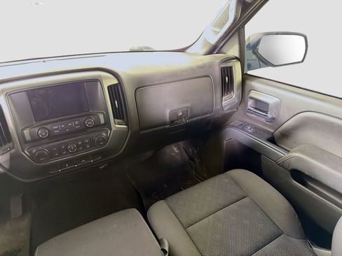 Used 2018 Chevrolet Silverado 1500 LT w/ LT Eassist Package image 22