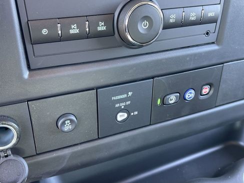 New 2025 GMC Savana 2500 Extended w/ Driver Convenience Package image 14