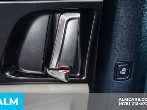 Used 2025 Kia Carnival SX Prestige image 37