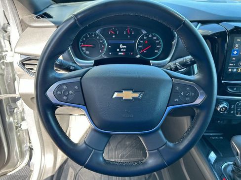 Used 2023 Chevrolet Traverse LT FWD image 30