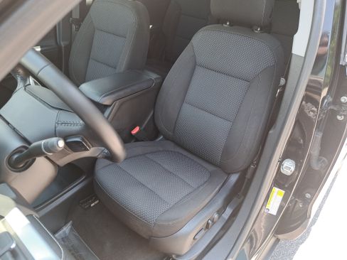 Used 2020 GMC Acadia SLE w/ Driver Convenience Package FWD image 15