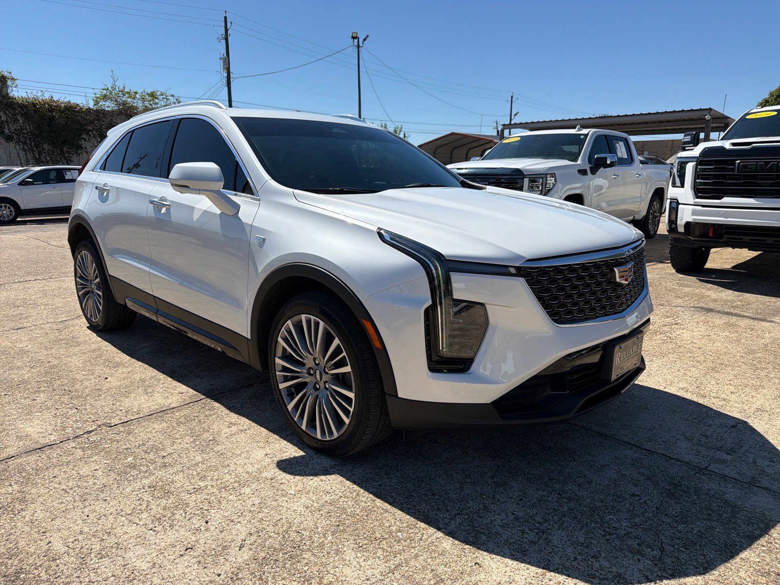 Used 2024 Cadillac XT4 Premium Luxury w/ Active Safety Package FWD image 2