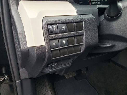 Used 2024 Toyota Tacoma TRD Off-Road image 18