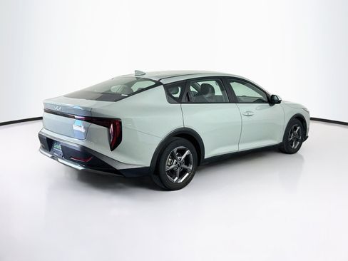 Used 2025 Kia K4 FWD image 9