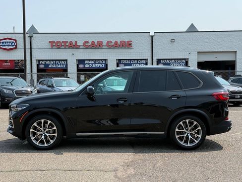 Used 2019 BMW X5 xDrive40i w/ Convenience Package AWD/4WD image 3