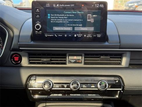 New 2025 Honda Pilot Touring image 10