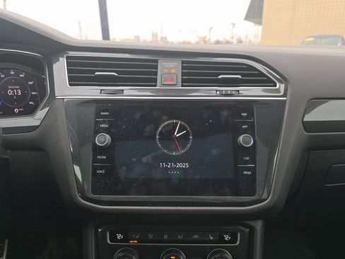 Used 2020 Volkswagen Tiguan SEL Premium R-Line image 15
