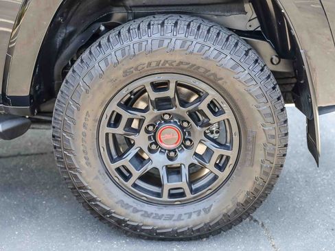 Certified 2024 Toyota 4Runner TRD Off-Road Premium w/ Off Road Premium Plus Package AWD/4WD image 8