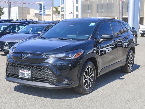 Used 2023 Toyota Corolla Cross AWD Hybrid image 3