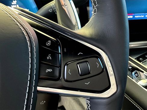 Used 2025 Chevrolet Corvette Stingray Preferred Conv w/ 2LT image 12