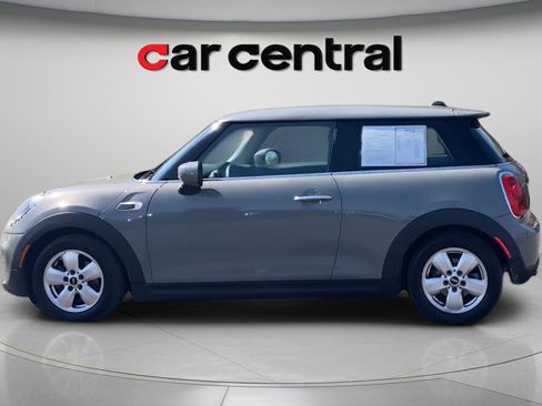 Used 2020 MINI Cooper 2-Door Hardtop FWD image 2