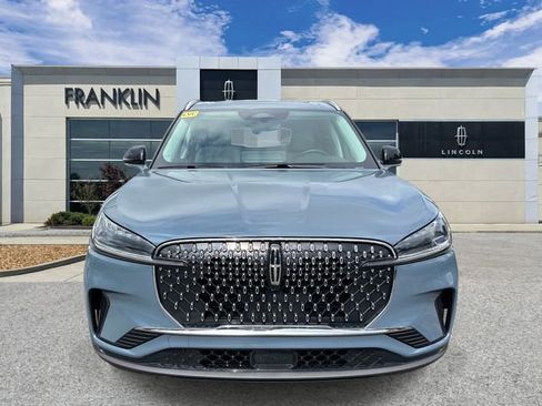 New 2026 Lincoln Aviator AWD image 2