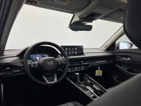 Used 2025 Honda Accord Touring image 43