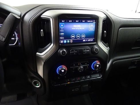 Used 2021 Chevrolet Silverado 1500 LT w/ Bed Protection Package image 29