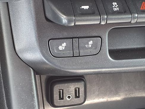 Used 2021 Chevrolet Colorado Z71 AWD/4WD image 14