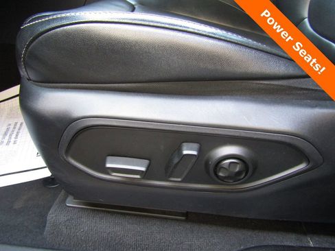 Used 2024 Jeep Grand Cherokee L Limited w/ Luxury Tech Group II image 7