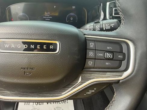Certified 2022 Jeep Wagoneer Series II w/ Convenience Group I AWD/4WD image 14